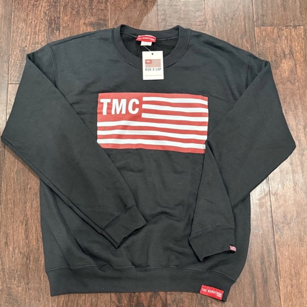 NWT The Marathon Clothing Flag Block Logo Crewneck Sweatshirt in Black Men’s S
